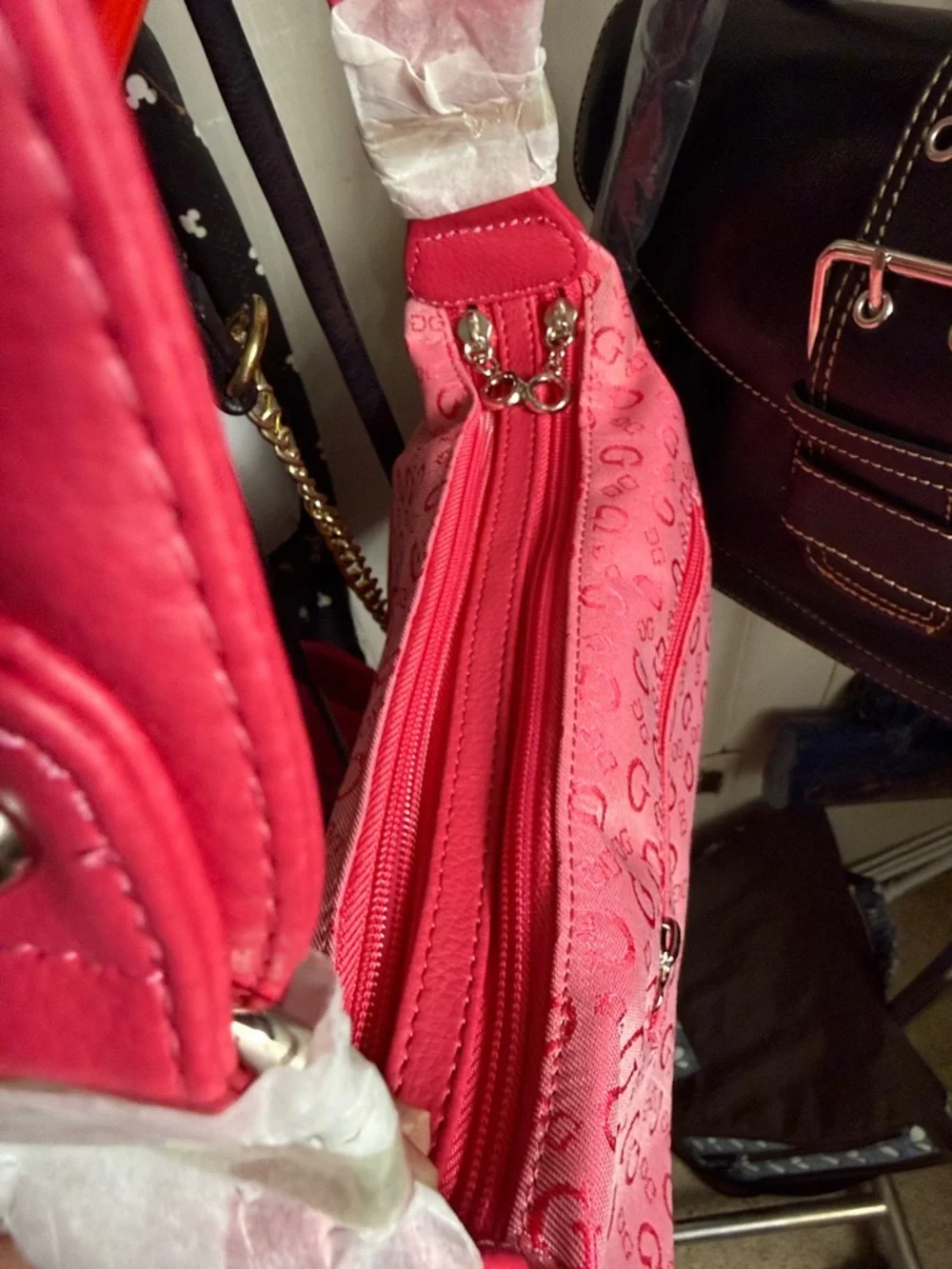 Pink Designer-Style Shoulder Bag - Picture 3 of 5